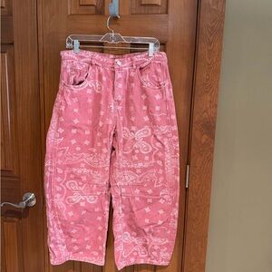 eesome Pink Patterned Denim Pants
